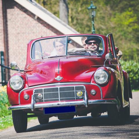 Overdrive Trouwvervoer -  unieke trouwauto's