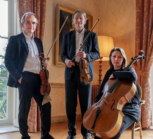 3190-272594688.nl_bruiloftmuziek_3
