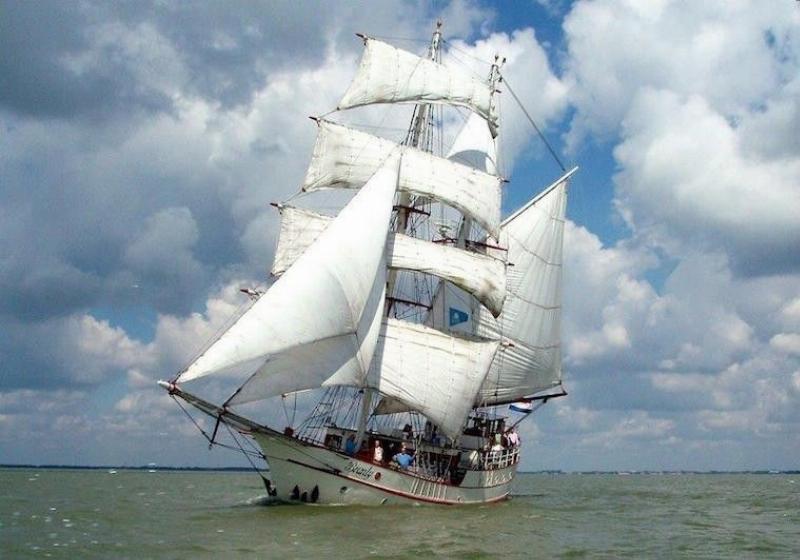 trouwschip-bounty--787-9556-original